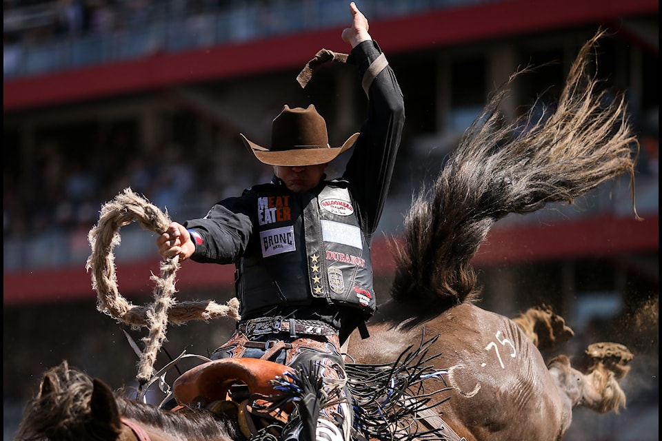 Zeke Thurston and the Calgary Stampede horse, Cracking the Till, did not disappoint, with an 85.5-point performance to move into third place.
(Covy Moore photo)