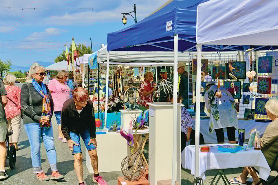 arts-on-the-avenue