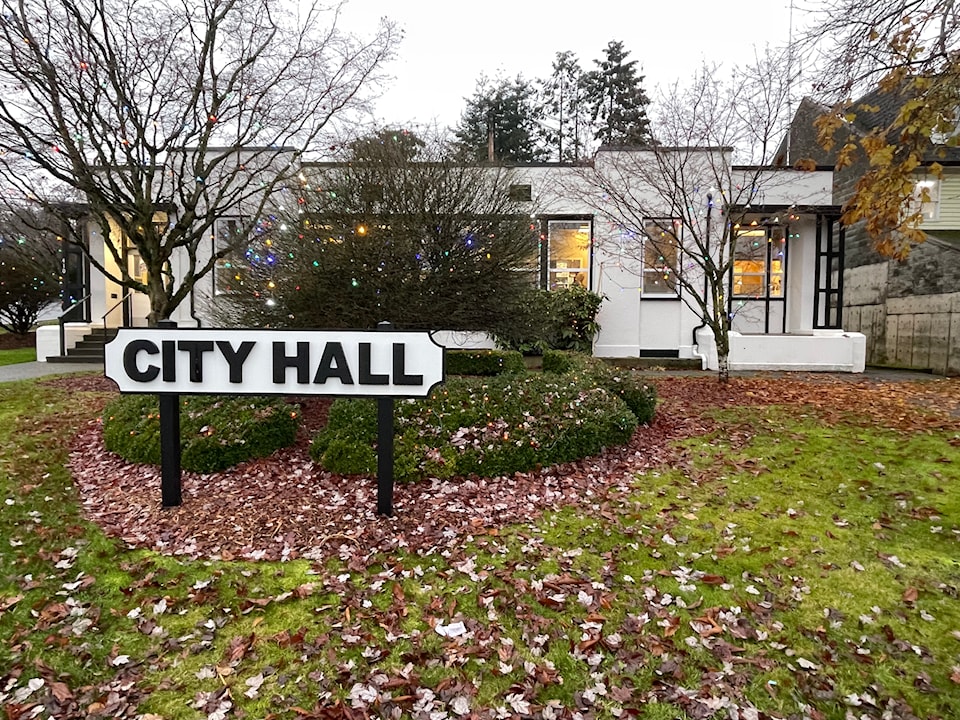 city-hall-exterior-w-sign