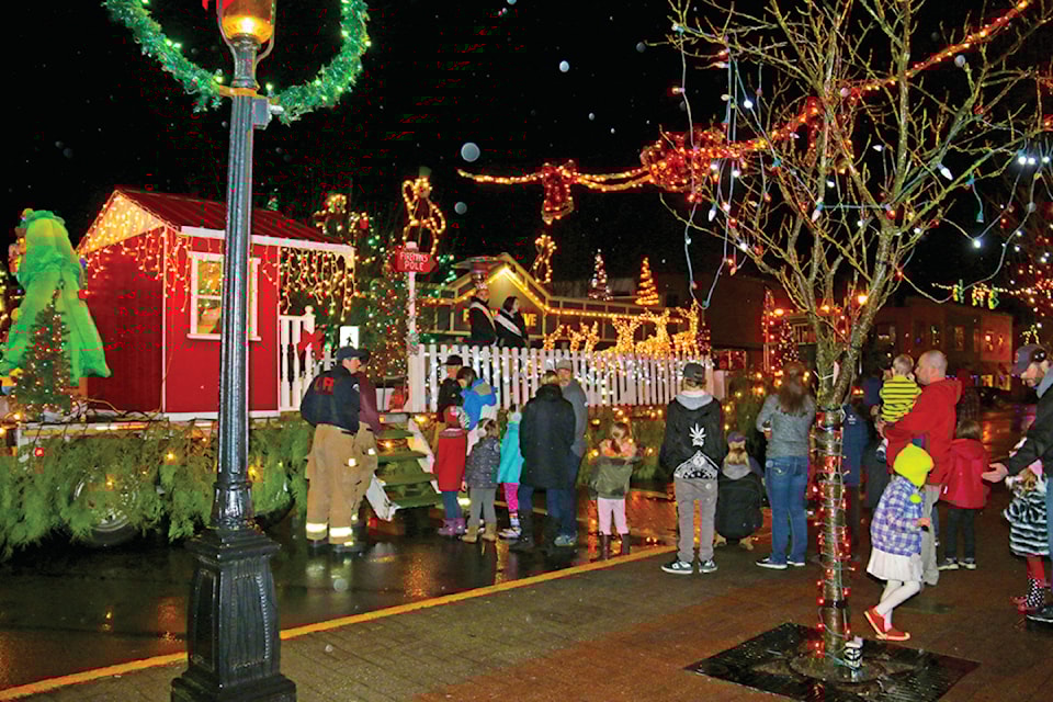ladysmith-santa-parade