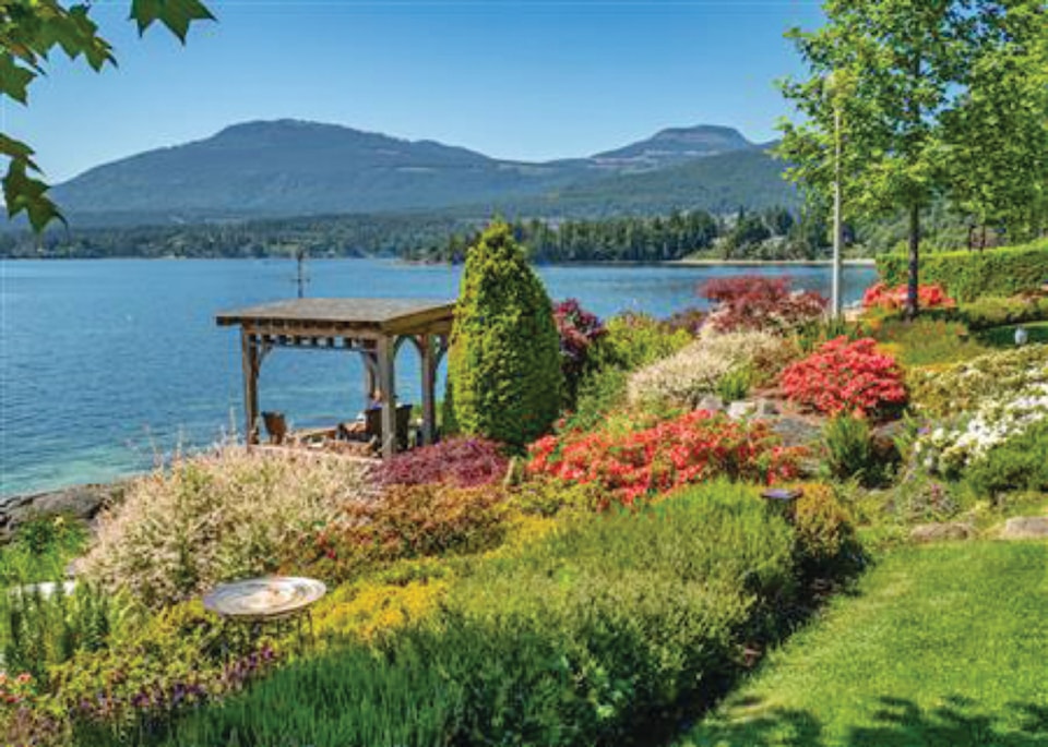 ladysmith-garden-tour