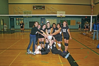 43402ladysmithLSSGrade8girlsvolleyball