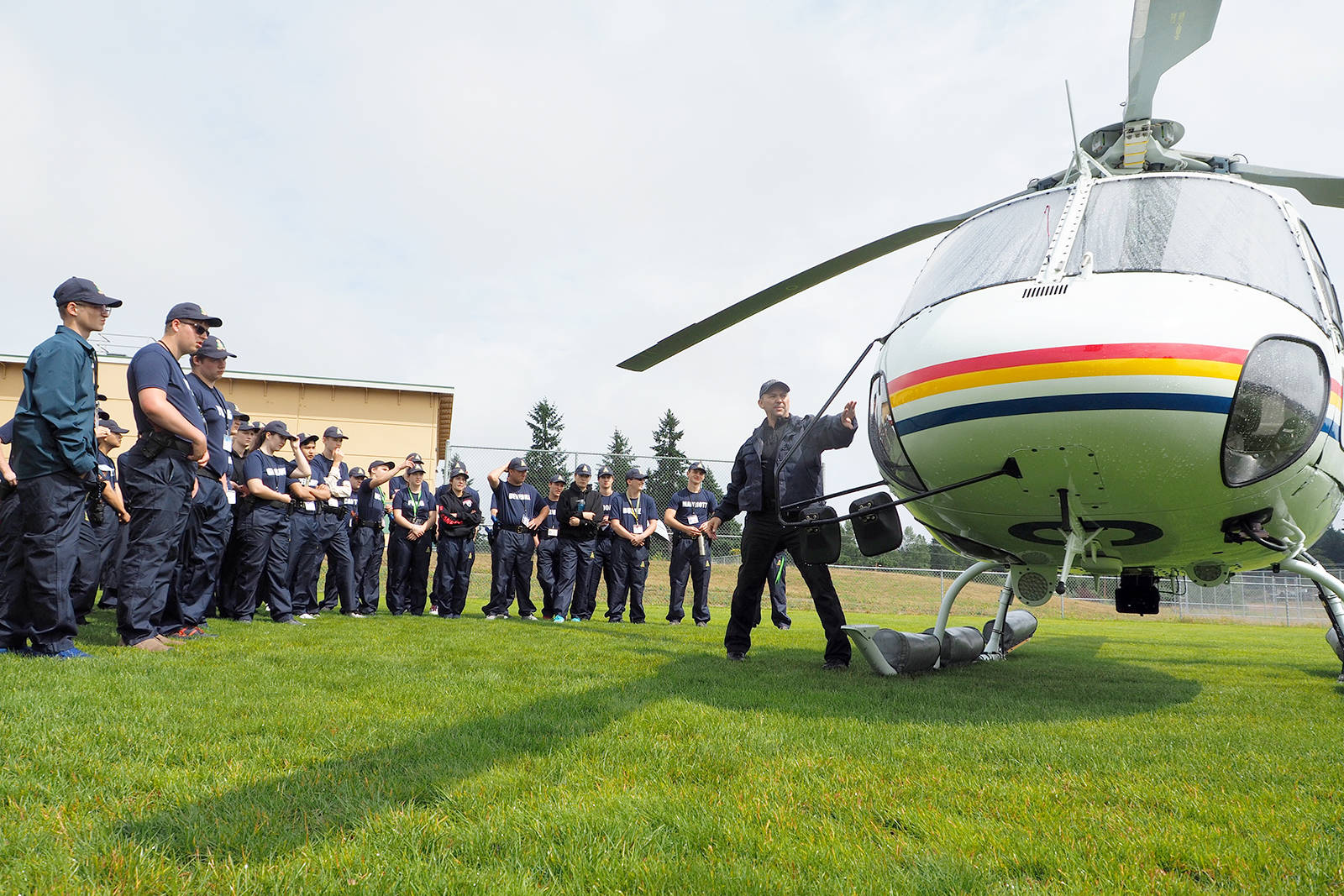 17659945_web1_copy_190710-NBU-RCMP-Helicopter---P7100092