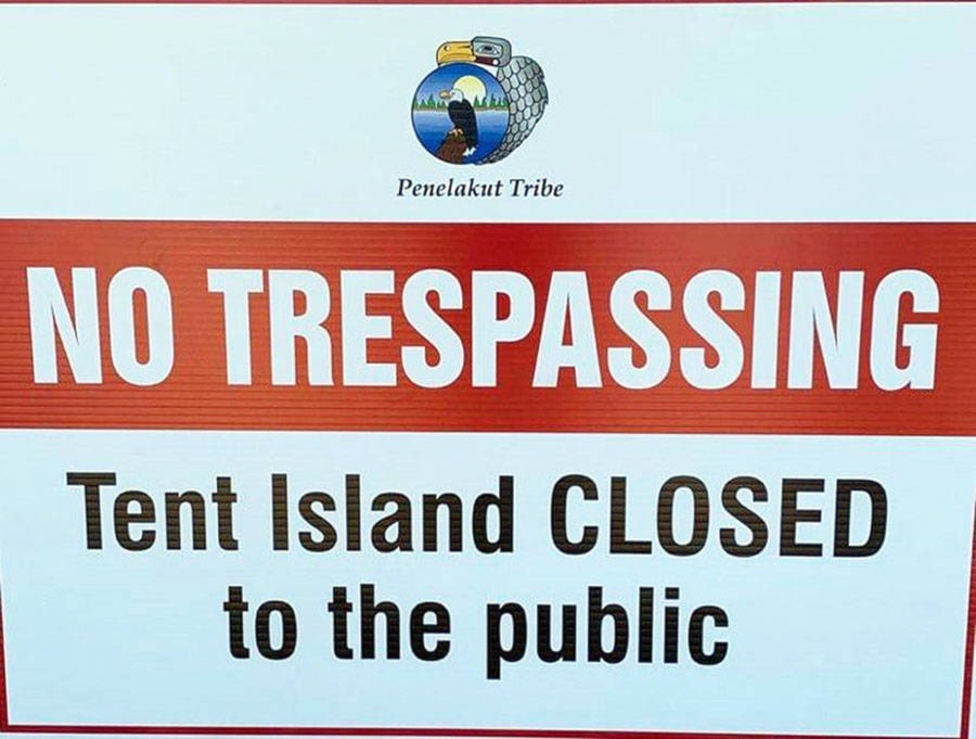 22347981_web1_200813-LCH-Tent-Island-closed-sign_1