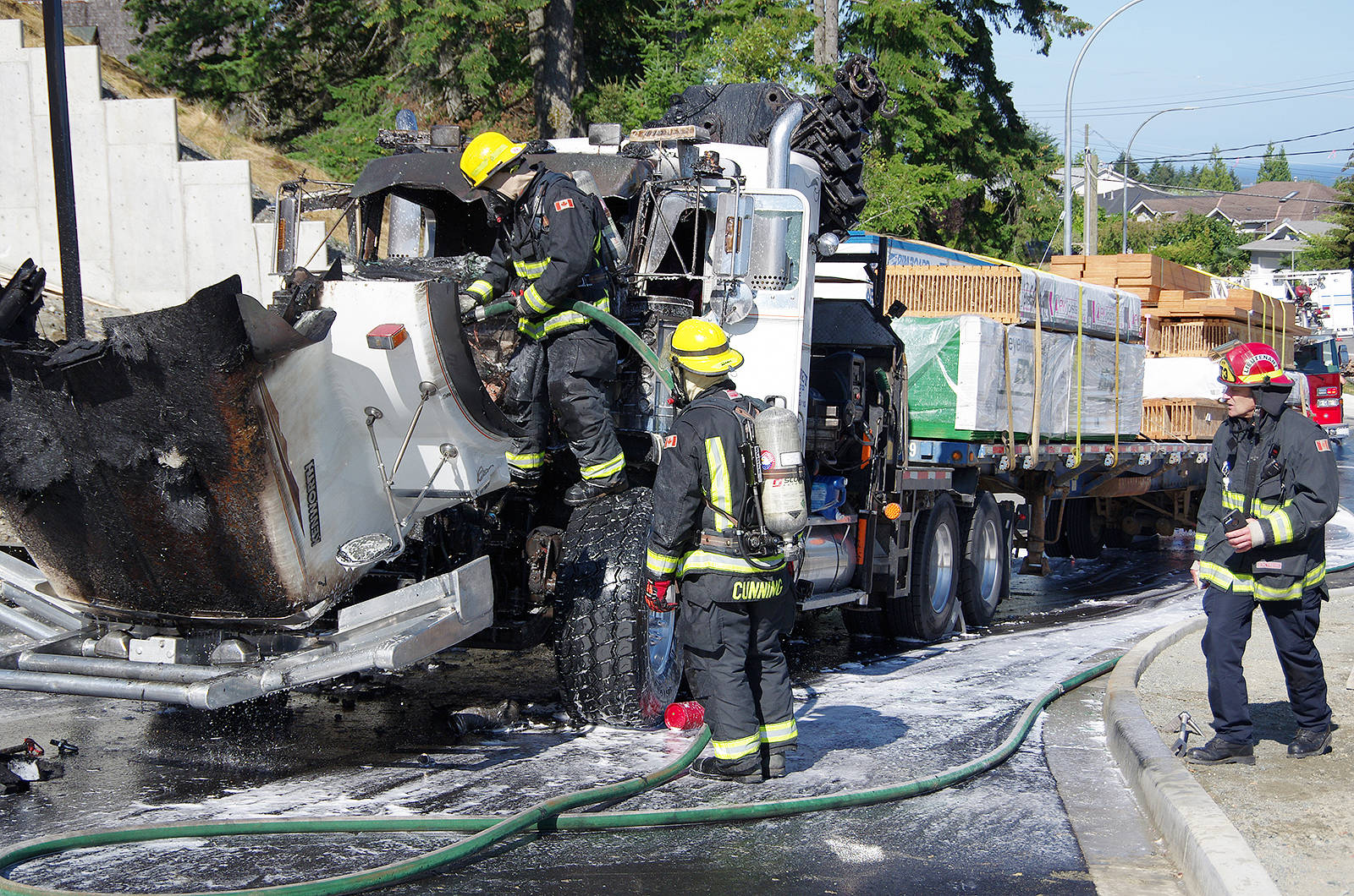 22503406_web1_200826-NBU-semi-truck-fire_3