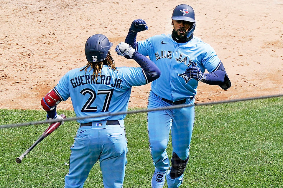 Play ball! Blue Jays beat Yankees 3-2 in 10 innings in 2021 MLB