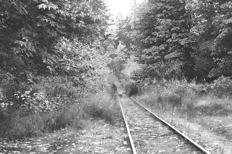 27280907_web1_railwaybw