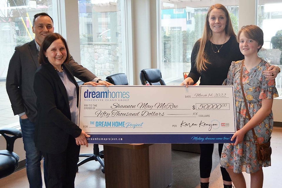 28547316_web1_220323-PQN-Dream-Home-Recipient-CHEQUE_1