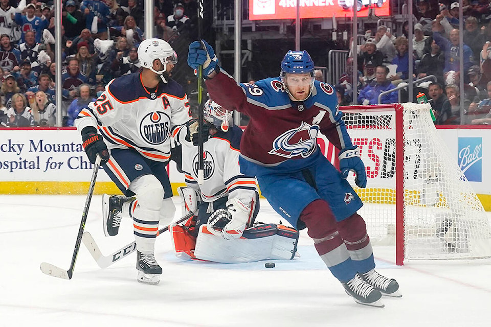 29308596_web1_220531-CPW-Oilers-Avalanche-avs_1