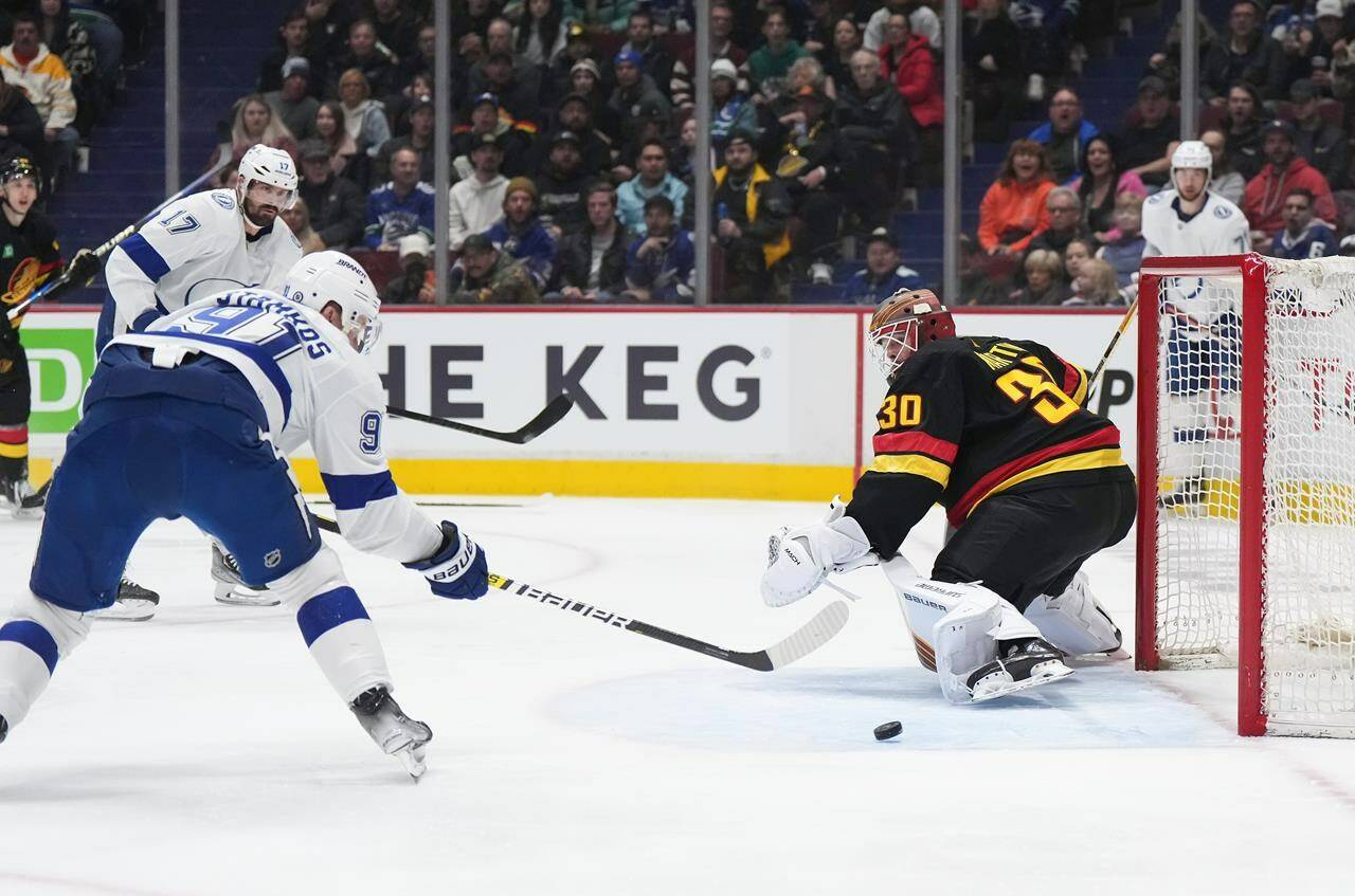 Tampa Bay Lightning: Is Steven Stamkos playing tonight? Signs says yes.