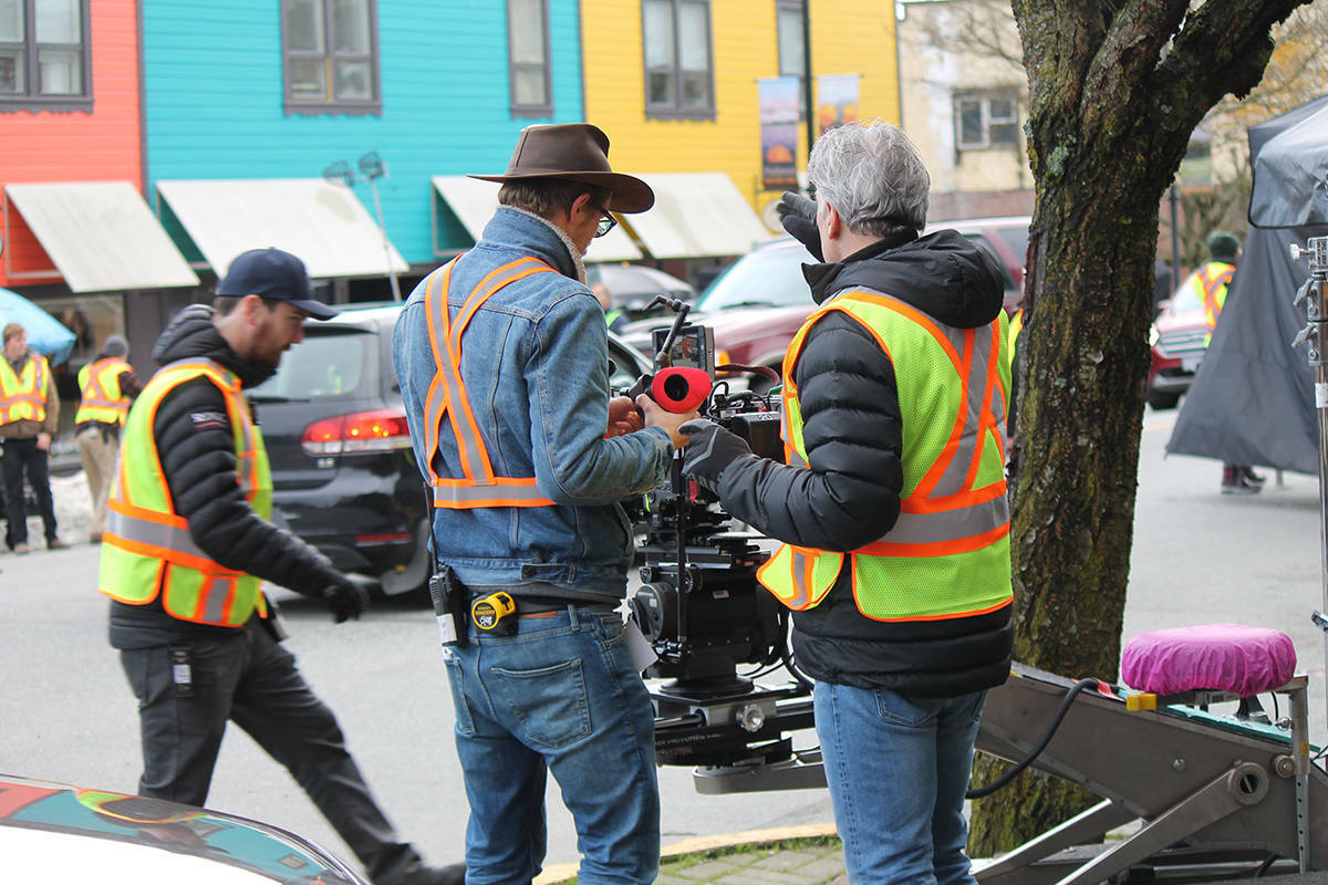 ‘Resident Alien’ returns to Ladysmith to film third season Ladysmith