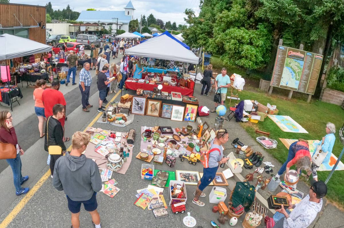 33189587_web1_230706-CHC-Giant-Street-Market-another_1