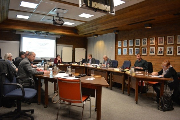 89990kelowna170219_KCN_school-board