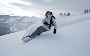 98154kelownaSugar-Bowl-snowboarder-300x189