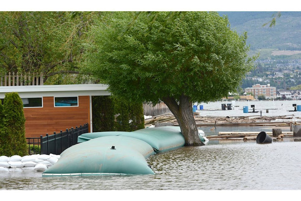 8501206_web1_170913_KCN_OK-Lake-flooding