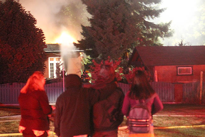 8900721_web1_171013-PWN-housefire6-T