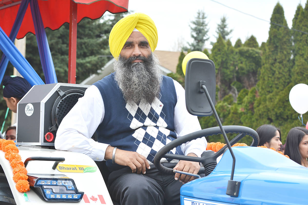 11658047_web1_180502-KCNVaisakhi-Parade5