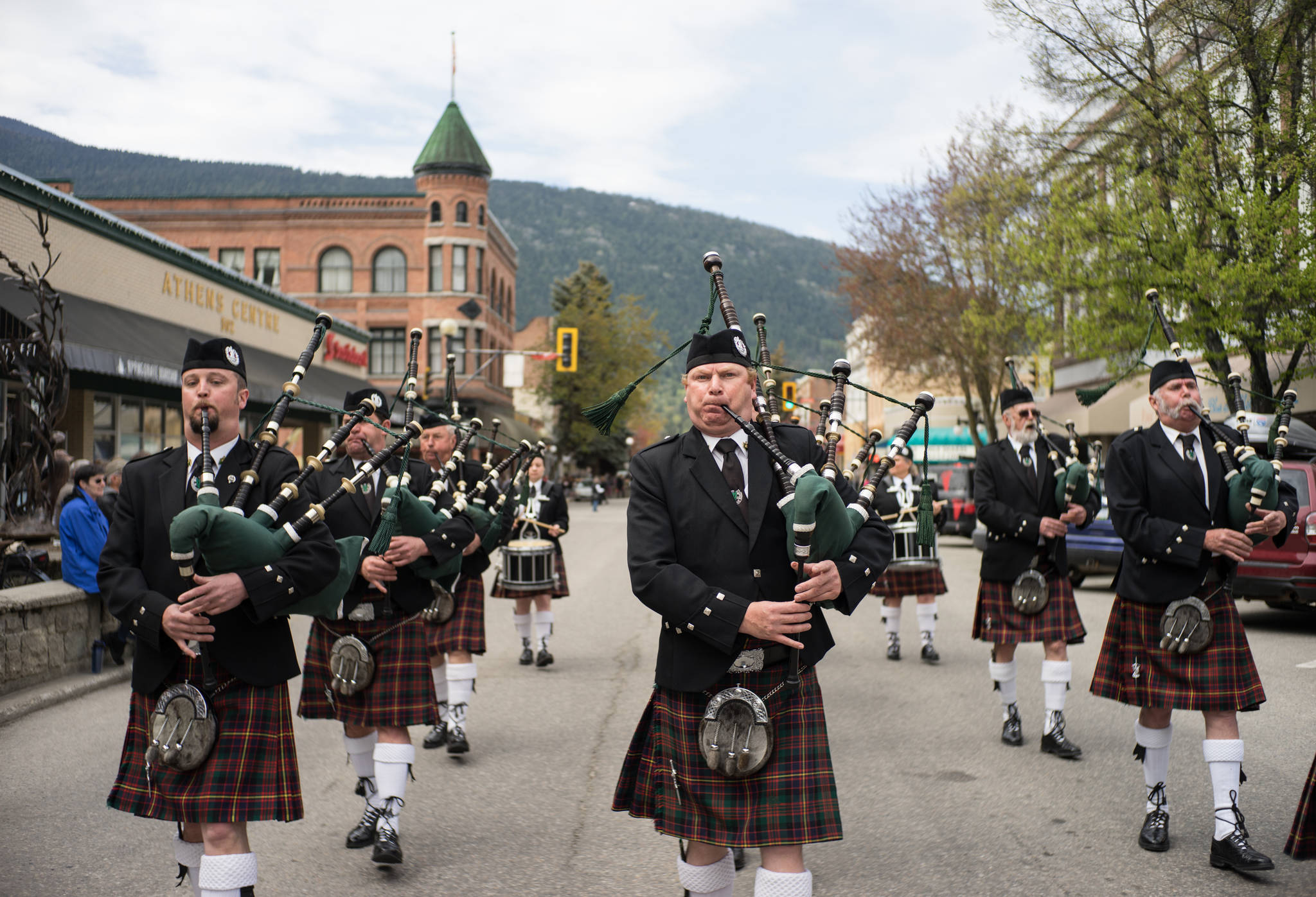 16709616_web1_190209-KWS-PIPEBAND-18