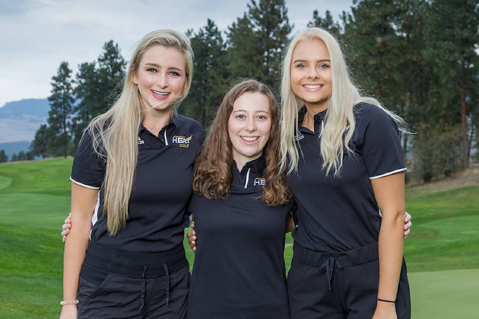 17040636_web1_-UBCO_Golf_-W-_Team_2018-19-9584