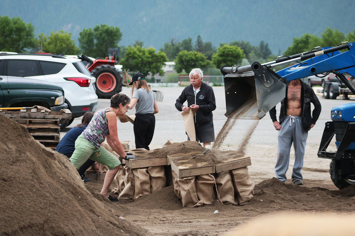 21715024_web1_200603-GFG-Flood-Prep-June3_3