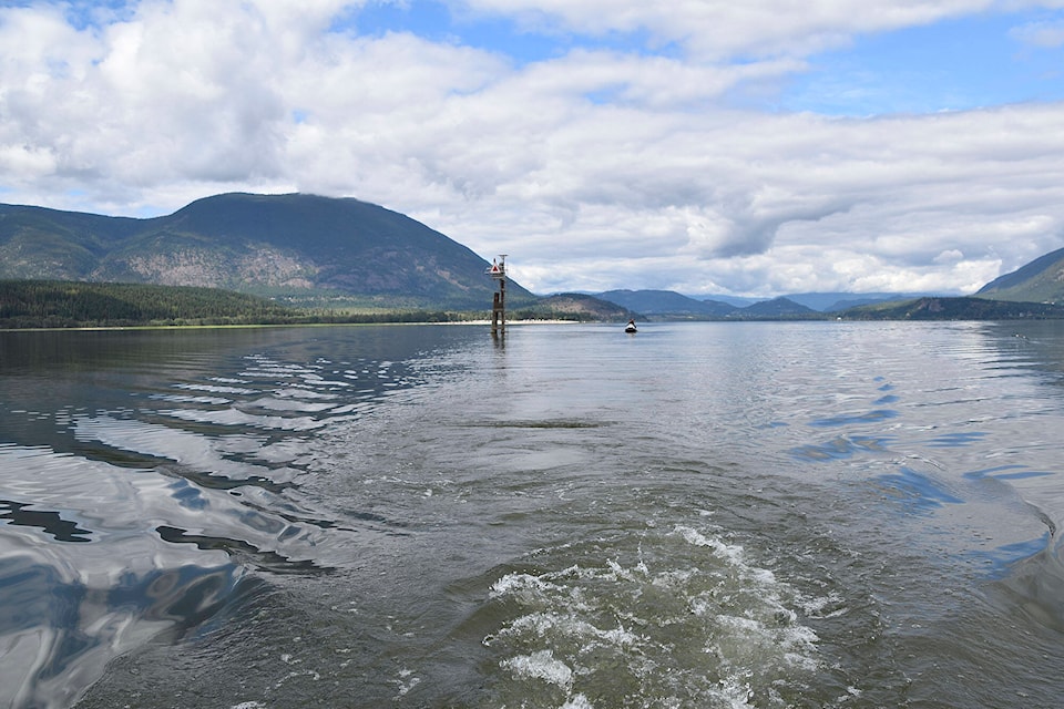 26541303_web1_210915-SAA-dredge-beyond-piling