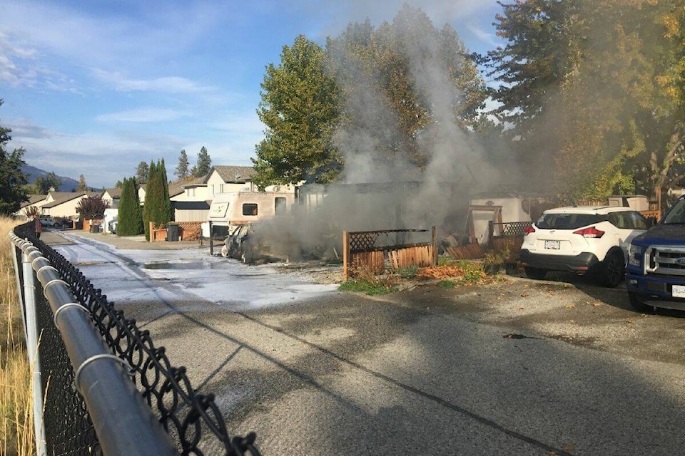 A picture of a garage on fire at 2210 Horizon Drive in West Kelowna. (Photo: Dave Oglivie)