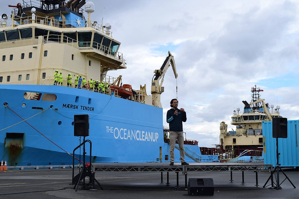 26906122_web1_211020-VNE-OceanCleanup-System2Return-photo_3