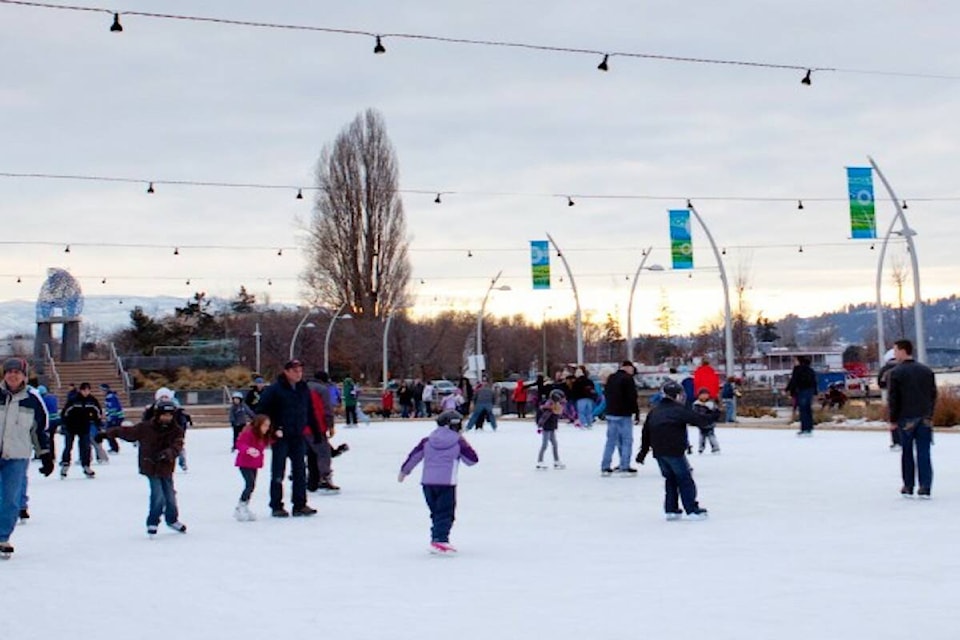 28282274_web1_220225-KCN-skating-rink-closing_1