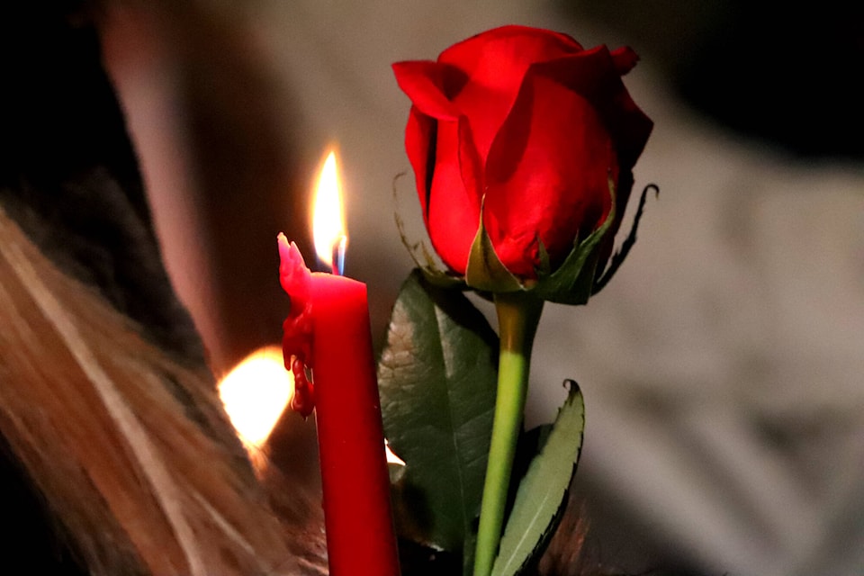 31228444_web1_211209-VMS-vigil-violence_5