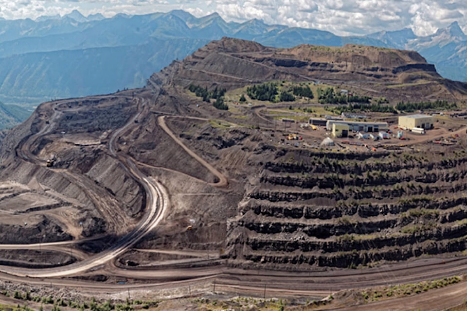 32981941_web1_230426-CDT-TeckVotePreview-ElkviewMine_1