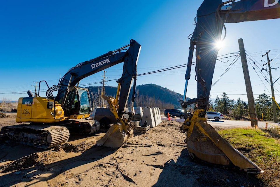33217398_web1_230706-WEK-summer-projects-construction_1