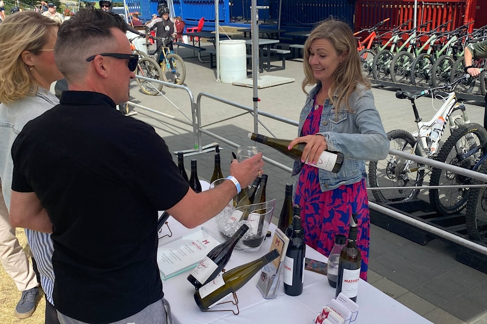 33583587_web1_230817-VMS-winefest-1_1