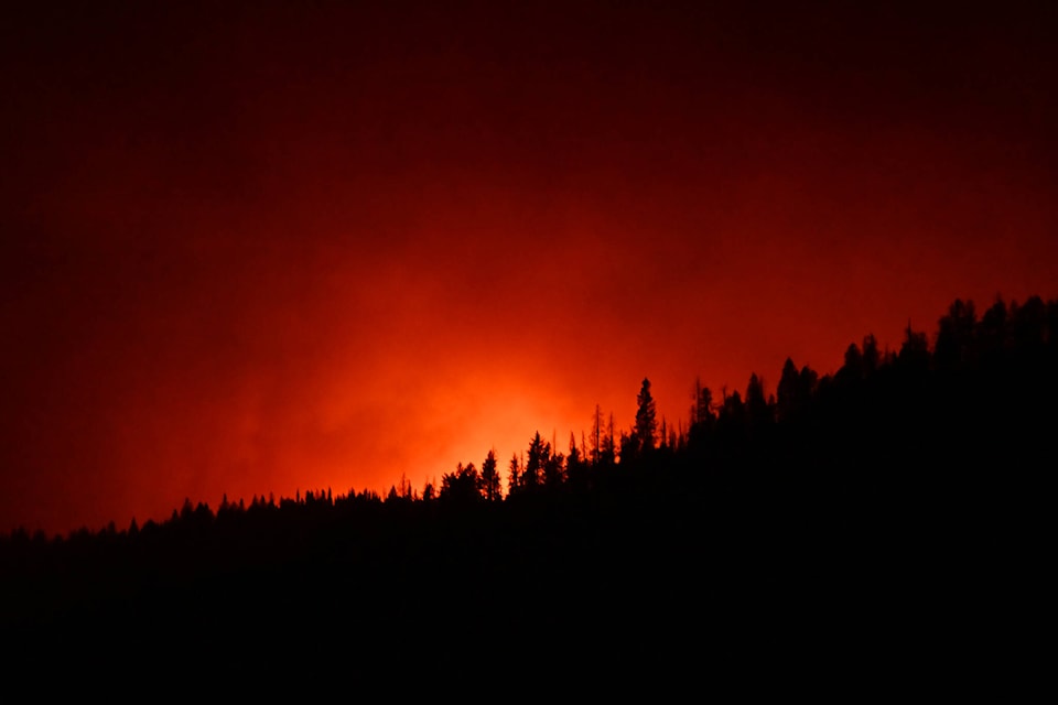 33619225_web1_230824-KER-Fire10K_1