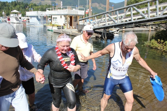 39681lakecowichanWEBlakeswim2012