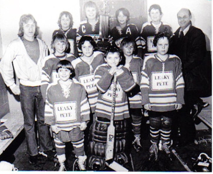 67118lakecowichanWEB-Rolli-hockey