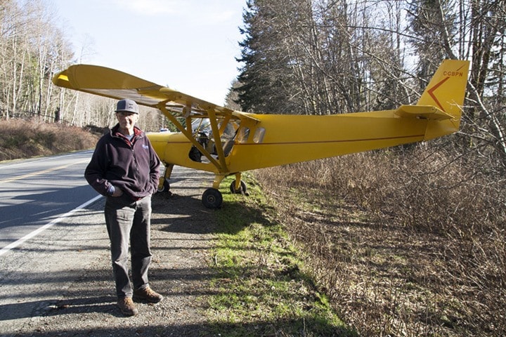 67753lakecowichanplane03WEB