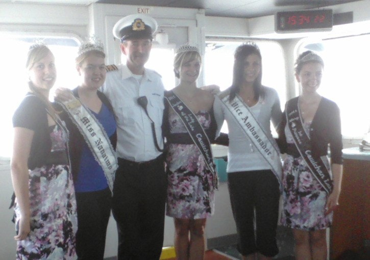 70293lakecowichanWEB-Ambassadors-Ferry