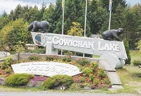 95176lakecowichanlkcowichanentrancesign.c.lb200px