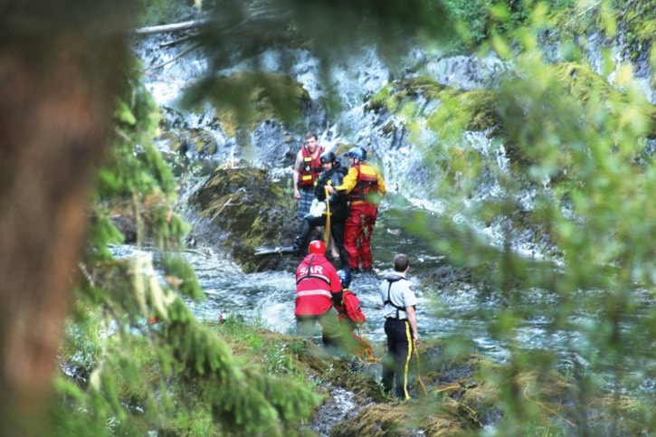 97943lakecowichanWEBriverrescue