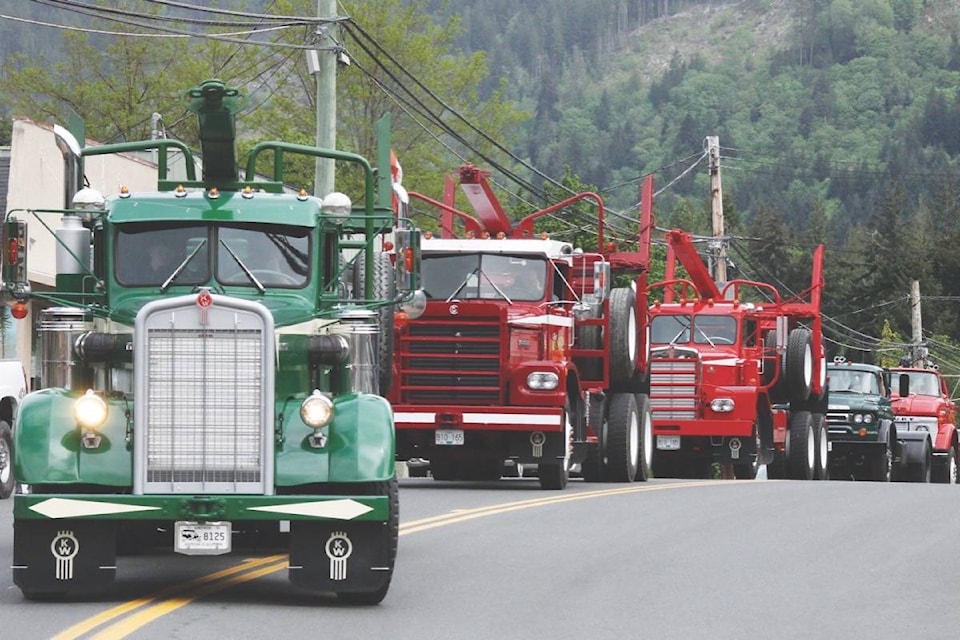 web1_170512-CCI-M-logging-truck-parade.lb