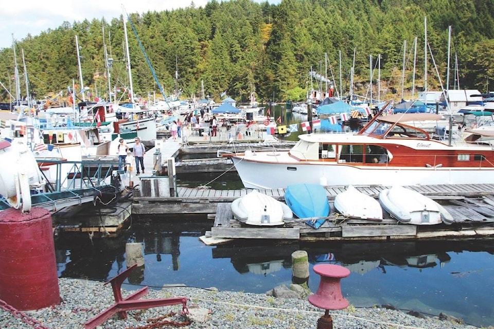 web1_170515-CCI-M-wooden-boats-gather.c.lb