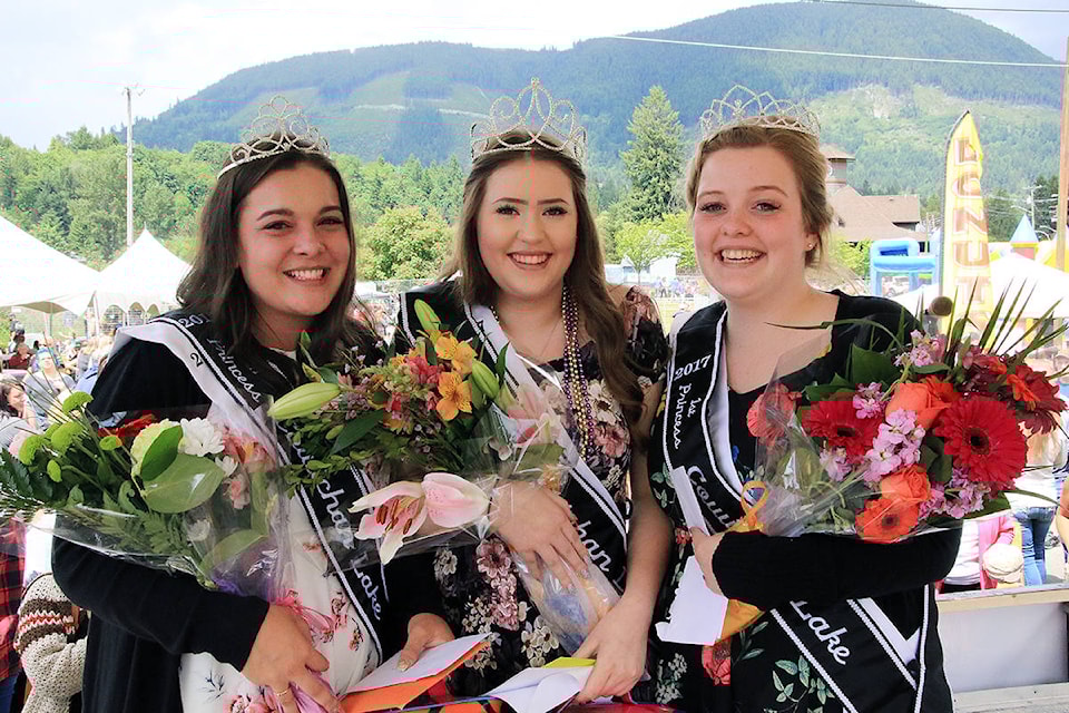 web1_170614-LCO-Lady-of-Lake-crowning_1