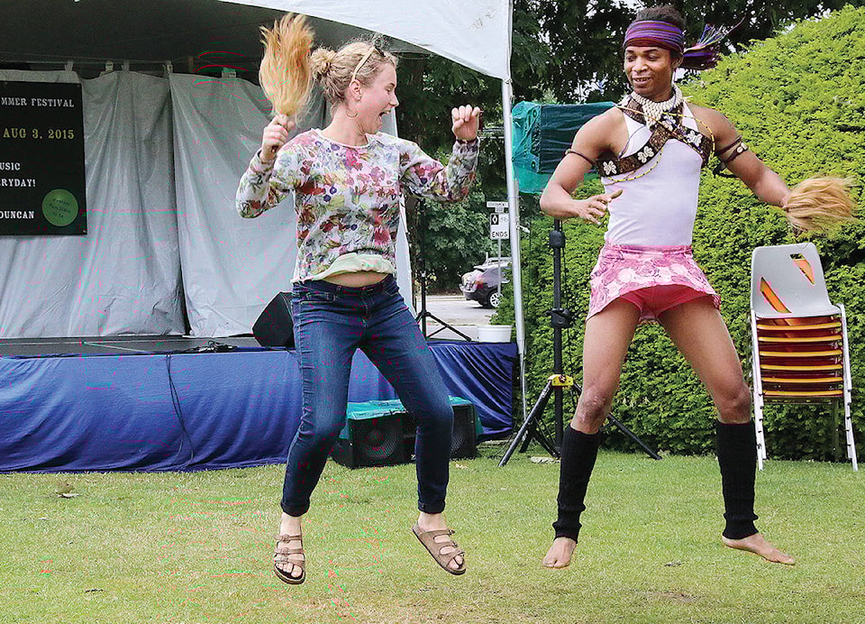 web1_intercultural-jump