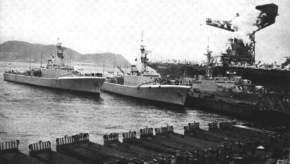 8040522_web1_Canadian-ships-1958