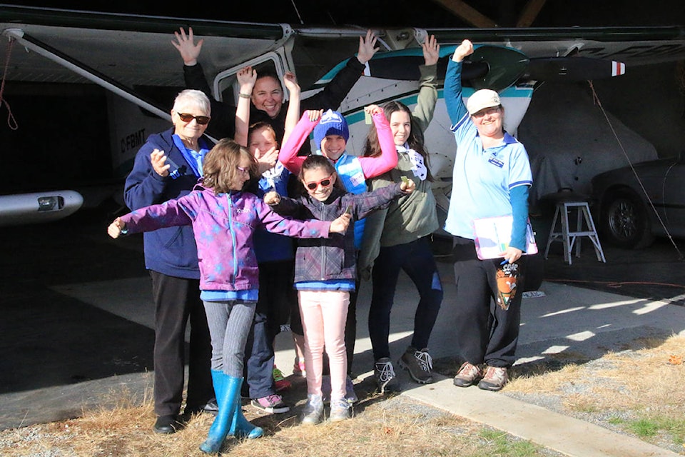 Cowichan Valley Girl Guides are enjoying a visit to the Duncan Flying Club. (Lexi Bainas/Citizen)