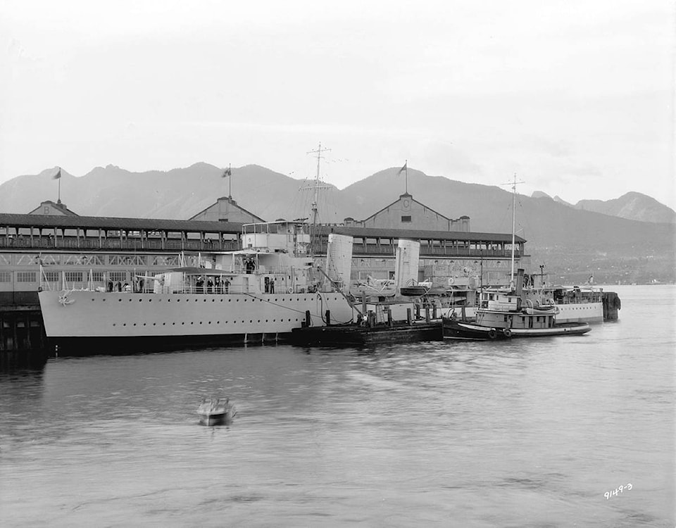9248004_web1_HMCS-Skeena-CPR-Pier-C-Vancouver-1934