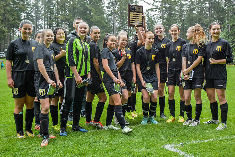 11679555_web1_U14-girls-soccer