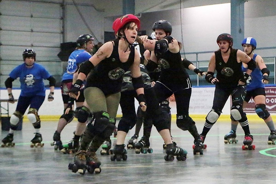 11699688_web1_180508-CCI-M-roller-derby-1
