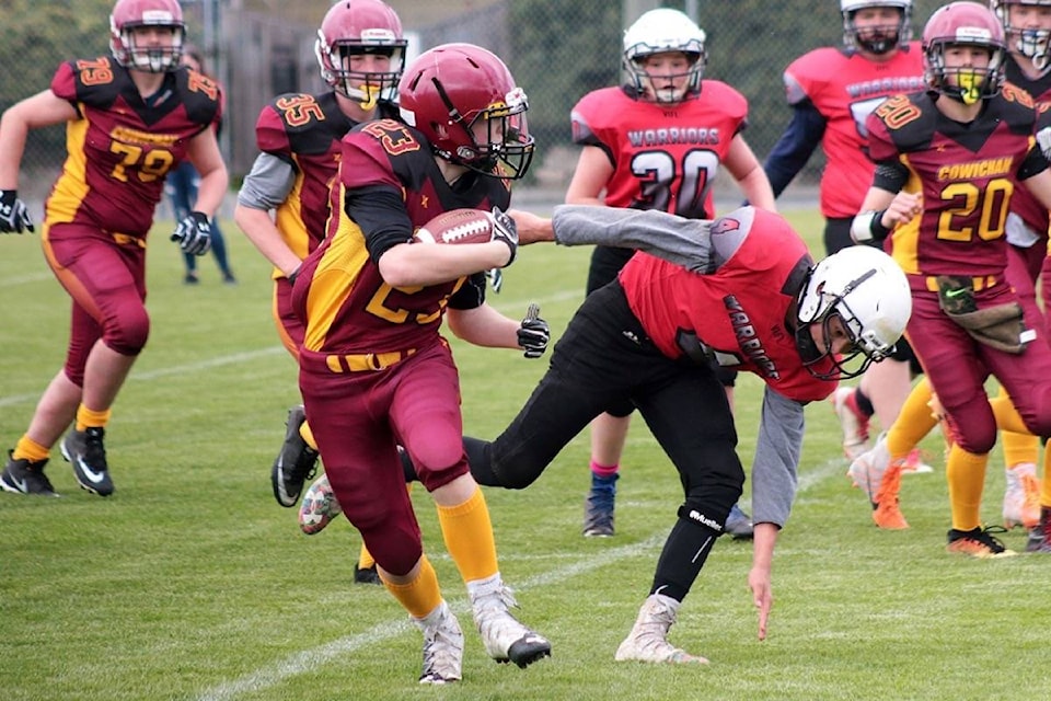 11722694_web1_180503-CCI-M-jb-bulldogs-2