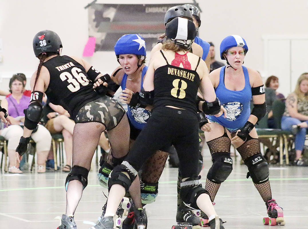 17897759_web1_190731-CCI-roller-derby_2